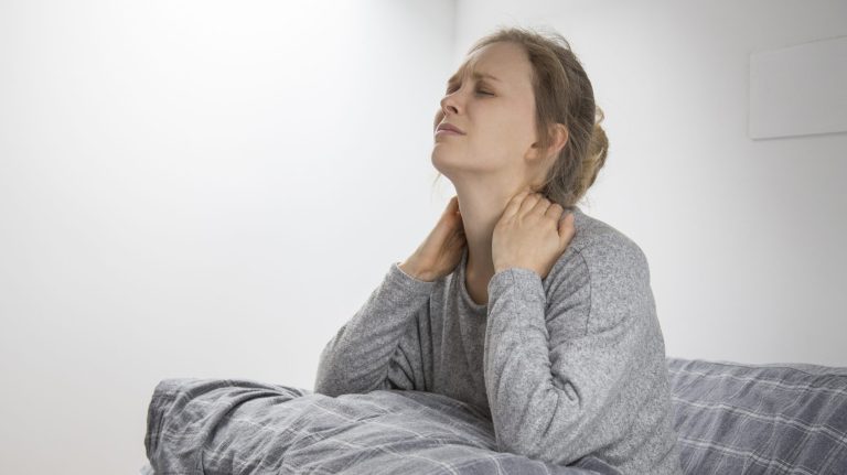 Dolor de cuello al despertar